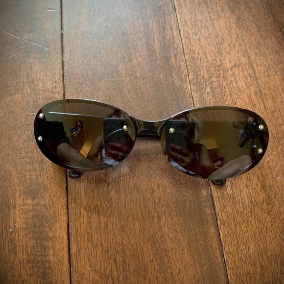 YSL sunglasses - Picture 1 of 5
